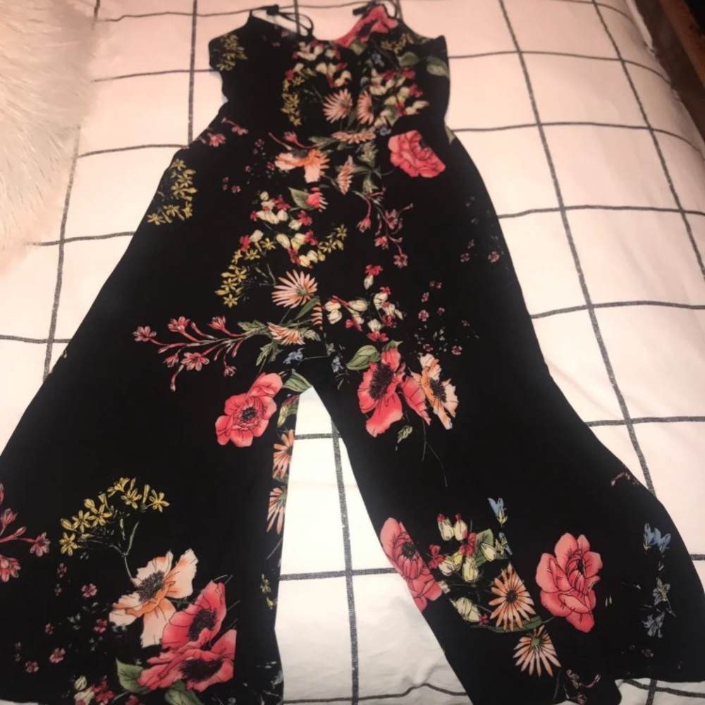 Evereve jumpsuit